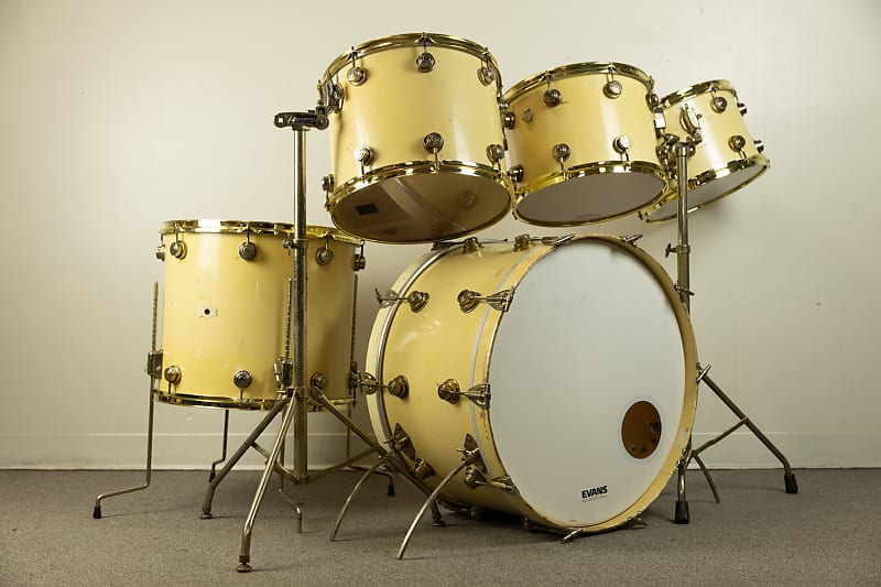 1970s Camco LA “Alice Cooper White” Drum Set | Reverb UK