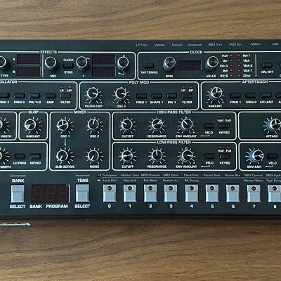 Sequential Prophet-6 Desktop 6-Voice Polyphonic Synthesizer - Black with Wood Sides