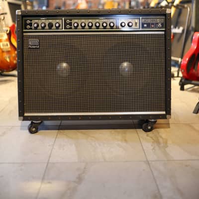 Used Roland JC-120 Custom Stereo Head