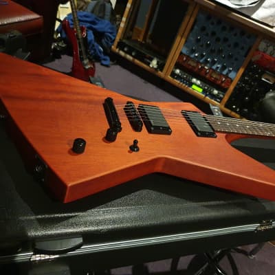 ESP Edwards Explorer MIJ Japanese Mahogany Guitar Video Up