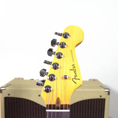 Fender – American Ultra Stratocaster – Ultraburst – w/Flight Case image 7