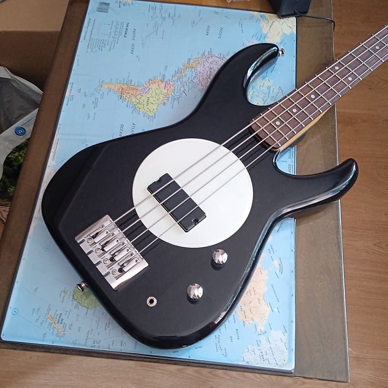 Discontinued and rare : Fleabass Model 34 Bass , normal scale image 1