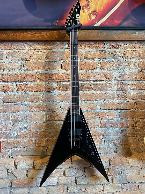 ESP LTD V-300 | Reverb Greece