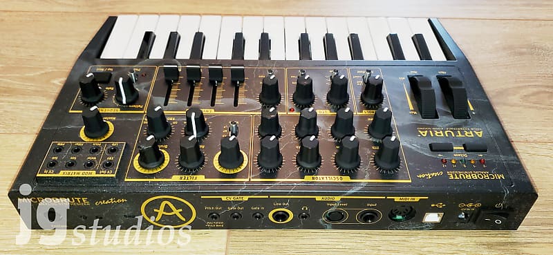 Arturia MicroBrute Creation 25-Key Synthesizer