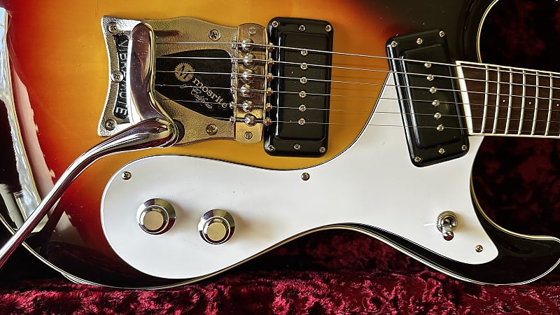 Kurokumo? Mosrite 1963 Ventures Re-Issue 2000-2023 - 3 Color