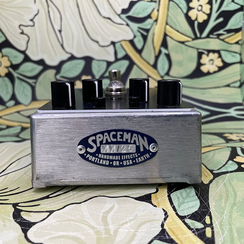 Spaceman Effects Explorer Deluxe Phaser | Reverb