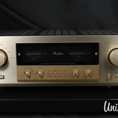 Accuphase E-306V Integrated stereo amplifier in very good condition image 3