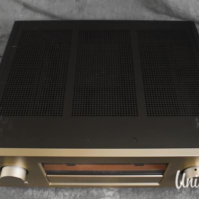 Accuphase E-406 Integrated Stereo Amplifier in Very Good Condition image 8
