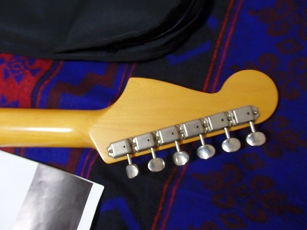 Fender Japan JM66-80 Jazzmaster Electric Guitar w/gigbag Fender Japan JM66-80 Jazzmaster Electric Guitar w/gigbag