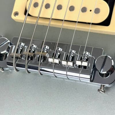 Erlewine Chiquita Travel Guitar, "Inca, Luna or Frost?" 1990 - Silver/Blue image 8