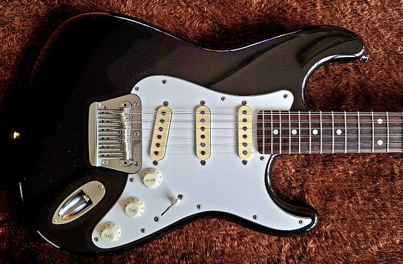 FENDERJAPAN ストラト Made in Japan Traditional 60s Stratocaster® – Fender