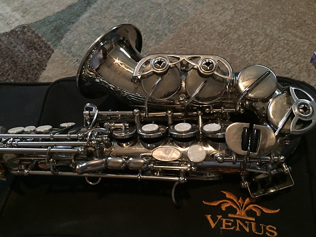 Venus curved soprano silver