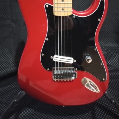 Fender "Squier Series" Standard Stratocaster rare Gold Lettered MIM image 3
