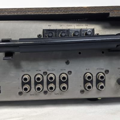 Luxman R-3030 AM/FM Stereo Tuner Amplifier Receiver - Woodgrain image 13