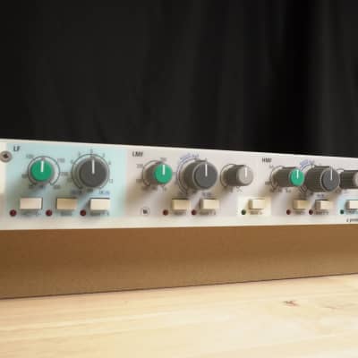AMEK System 9098 EQ Mic Preamp with Equalizer