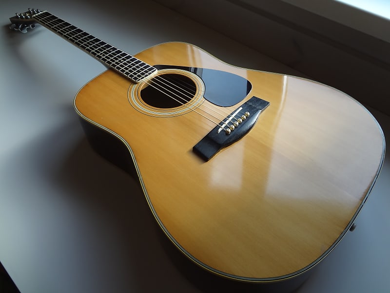 Vintage 1976 Yamaha FG-201 Nippon Gakki Japan Dreadnought
