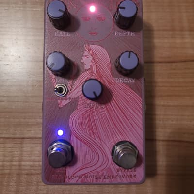 Old Blood Noise Endeavors Sunlight Reverb