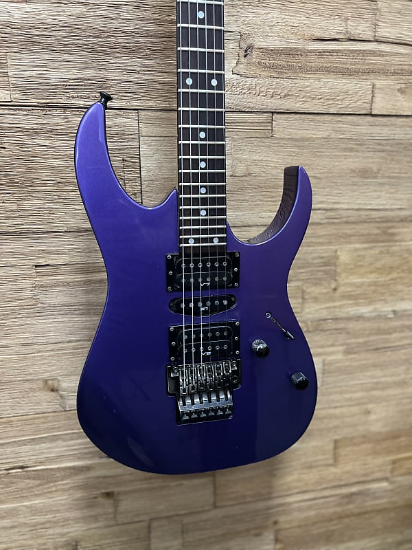 Ibanez RG570 HSH Guitar Made in Japan 2000 - Metallic Purple