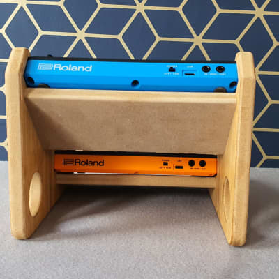 Roland Aira Compact S1 J6 T8 E4 - Oak Veneer Stand from Synths And Wood image 7