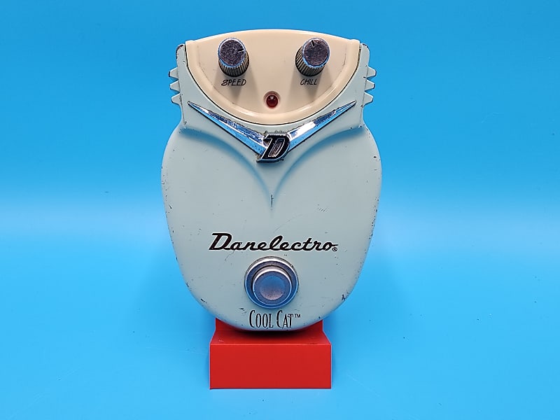Vintage 1996 18V Danelectro Cool Cat Stereo Chorus Guitar Effect Pedal Bass  96