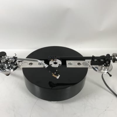 Acoustic Solid Solid Round Dual Tonearm Turntable image 2