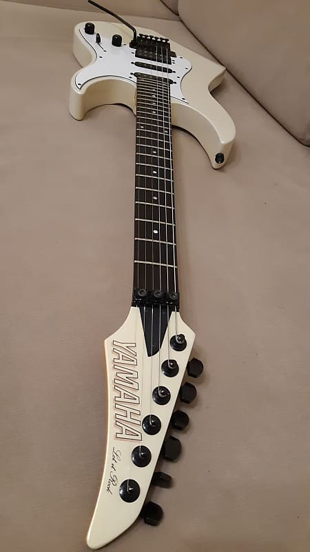 Yamaha YG-612 1991 White | Reverb Canada