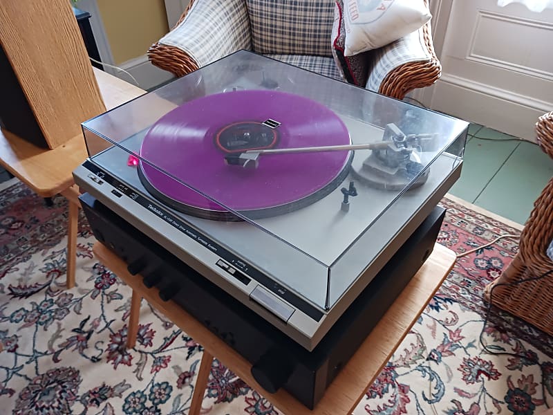 Technics SL-D20 Semi-Automatic Direct-Drive Turntable With A Shure/Realistic RXP3 Cartridge image 1