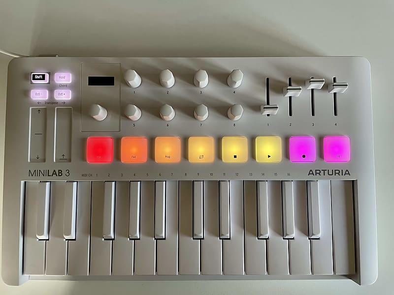 Arturia MiniLab 3 Compact MIDI Keyboard and Pad Controller