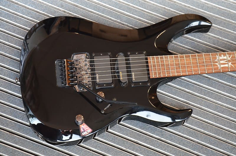 Cort EVL-X5 =fine heavy guitar!3xEMG's,24 frets,Floyd trem