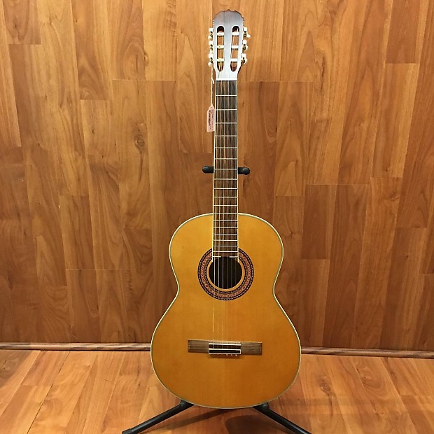 Carlo Robelli Classical Guitar