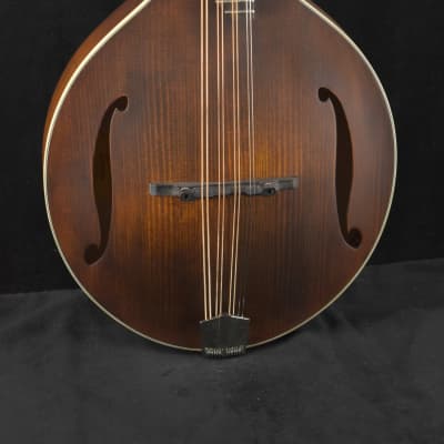 Eastman MDO305 A-Style F-Hole Octave Mandolin Classic Finish - Fuller's  Guitar