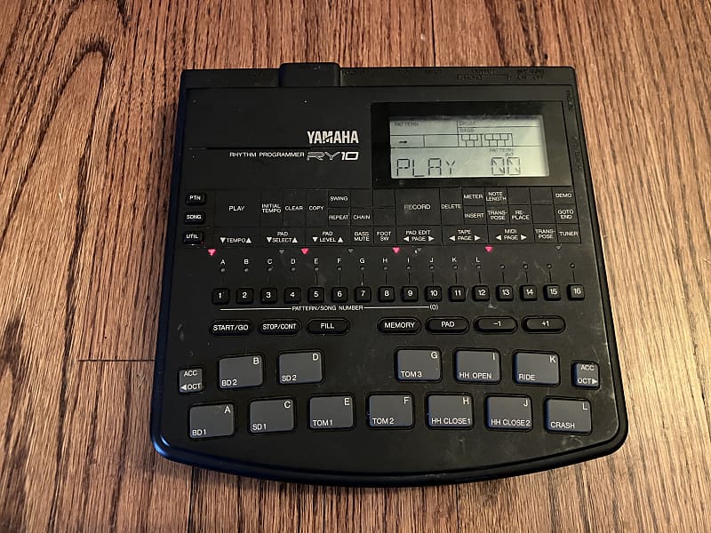 YAMAHA リズムプログラマーRY10