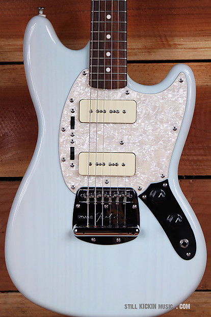 FENDER MODERN PLAYER MUSTANG P90 Transparent Daphne Blue