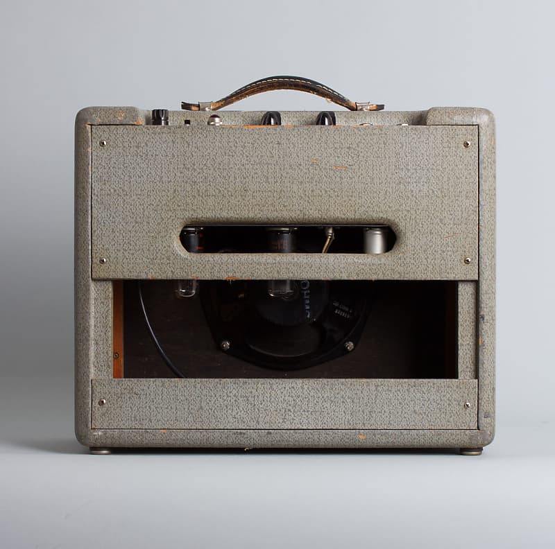 White Tube Amplifier, made by Fender (1956), ser. #9062