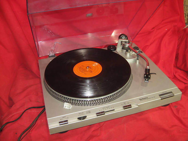 Technics SL-D3 Fully Automatic Direct Drive Turntable - SERVICED