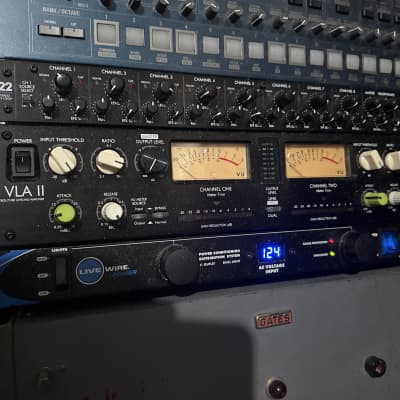 ART PRO VLA II ダイナミックプロセッサー ART Pro-VLA II 2-channel Opto Tube Leveling Amplifier