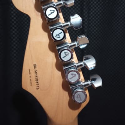 Fender "Squier Series" Standard Stratocaster rare Gold Lettered MIM image 5