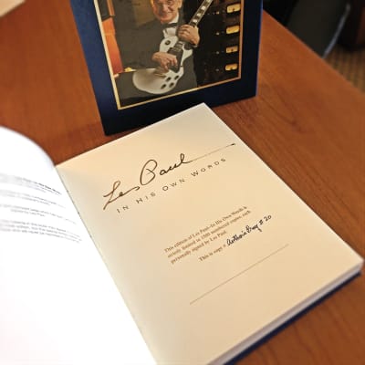 Les Paul's Personal 50th Anniversary White Custom Featured on his Autobiography~ The Collector's Package image 14