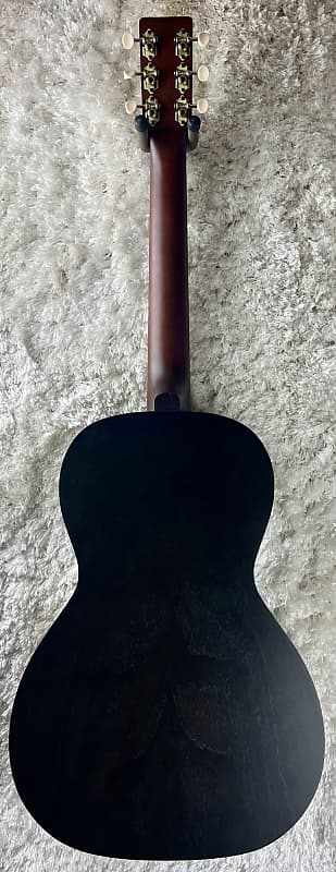 Art & Lutherie Roadhouse Faded Black | Reverb