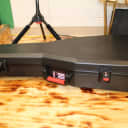 Gator TSA Series ATA Molded Acoustic Guitar Case GTSA-GTRDREAD