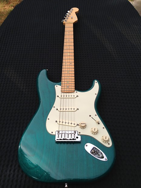 Fender Stratocaster 1998 American Deluxe | Reverb