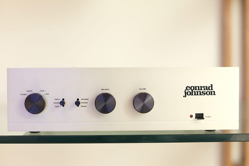 Used Conrad Johnson PV2 Control amplifiers for Sale Used Conrad Johnson PV2 Control amplifiers for Sale