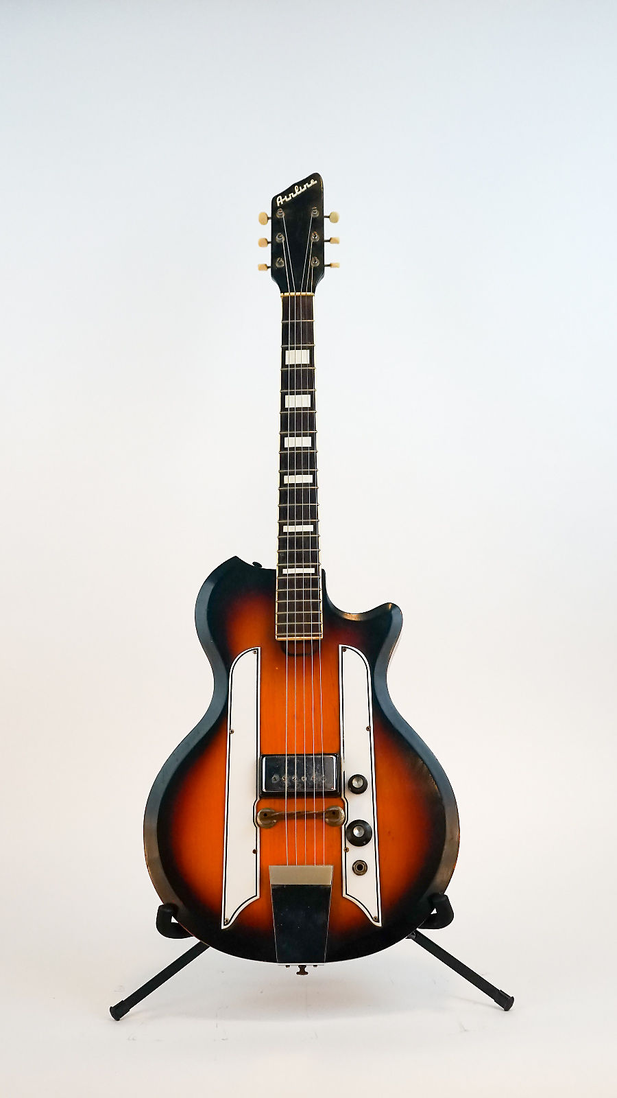 Airline town and online country guitar