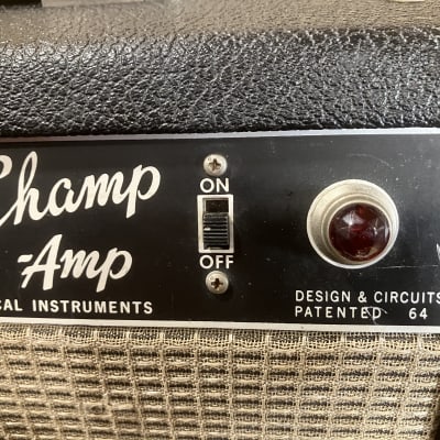 1966 Fender Vibro Champ Guitar Amp - Blackface image 1
