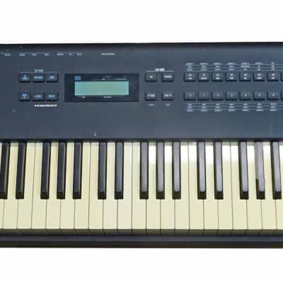 Alesis QS 8.1 (64 Voice Expandable Synthesizer)