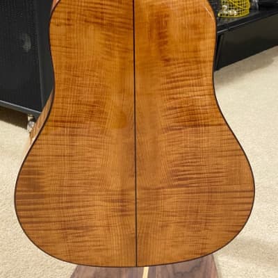 Maestro Maestro Traditional Series SD-FM AWH Torrefied Adirondack and Flamed Maple Slope Shoulder image 11