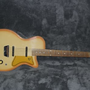 Danelectro  56-U2 - 1st re-issue 1998-2001 Copper Burst Excellent Condition, Cheap Gigbag Included! image 1