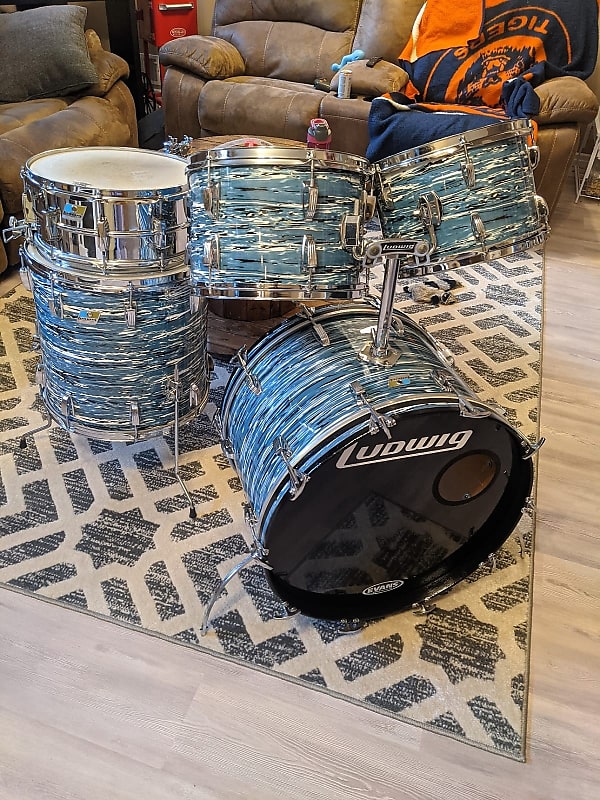 Ludwig 3ply Maple Big Beat Drums W/ Supersensitive Snare Reverb