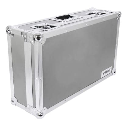 Pedaltrain Classic 2 Pedalboard with Tour Case image 4