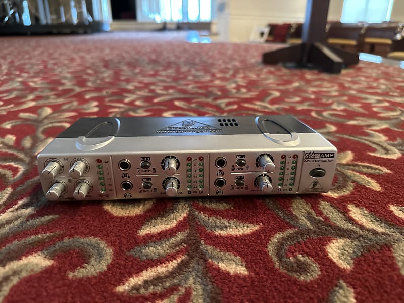 Behringer MiniAMP 4Channel Headphone Amp Reverb